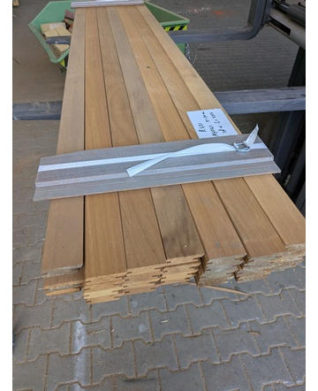 R421 - 4,4m2 planed boards, 21x70mm A/B Sortering